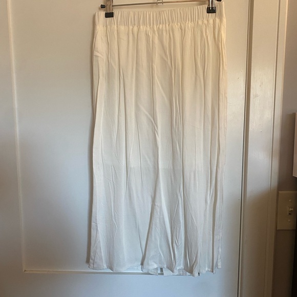 Brand New White button front midi dress size small - Picture 2 of 3